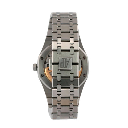 Audemars Piguet AP Royal Oak 15500ST Edelstahlarmband Rückseite mit AP-Logo, poliert und satiniert