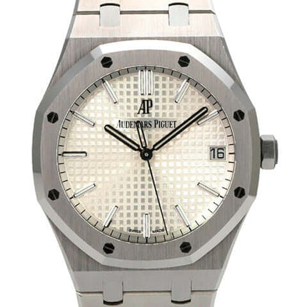 Audemars Piguet AP Royal Oak 15500ST.OO.1220ST.04 mit silberfarbenem Zifferblatt und Edelstahlarmband