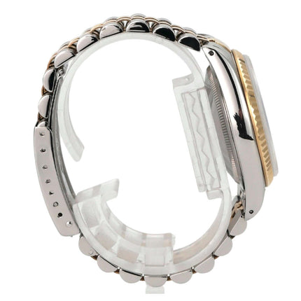 Rolex Datejust 36 Edelstahl Gelbgold 16233 Schwarz Diamant Jubile-Band seitliche Ansicht des Armbands und Gehäuses.