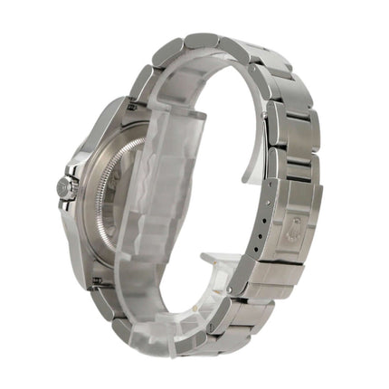 Seitenansicht der Rolex Explorer II Edelstahl 16570T mit satinierter Lünette und Oyster Armband.