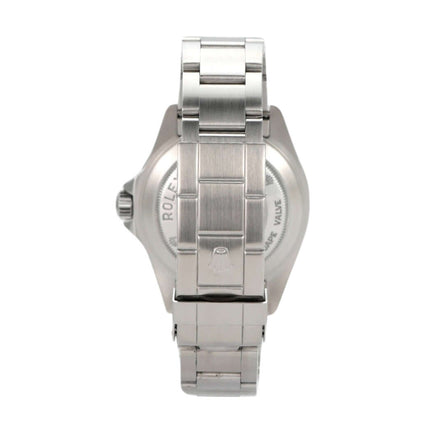 Rolex Sea-Dweller 16600 mit polierter und satiniertem Edelstahlarmband, Sicht auf das Gehäuse und die Faltschließe.