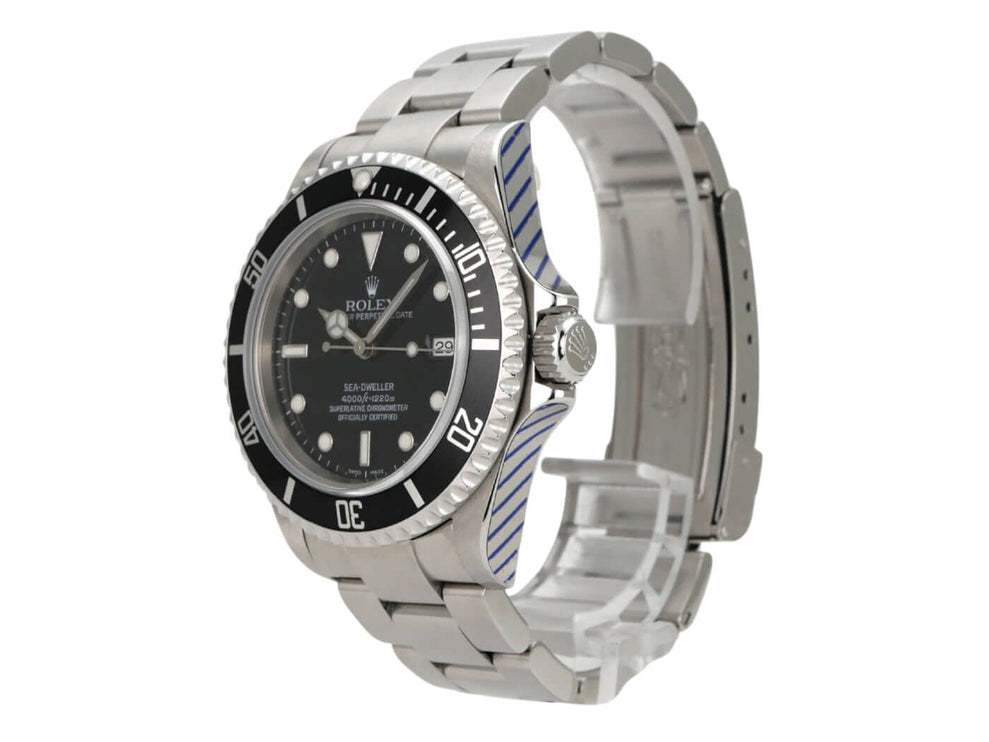 Rolex Sea-Dweller 16600 mit Edelstahlgehäuse und schwarzem Zifferblatt, drehbare Lünette.