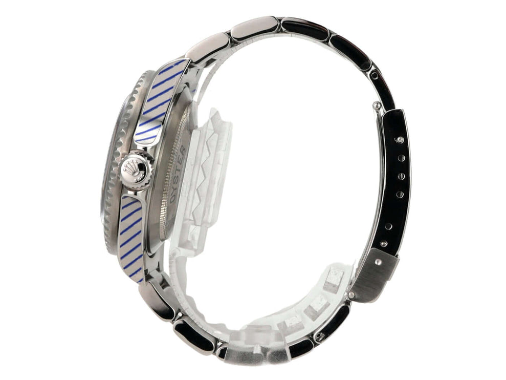 Rolex Sea-Dweller 16600 Edelstahlgehäuse und drehbare Lünette, seitliche Ansicht des Luxusuhren-Armbands.