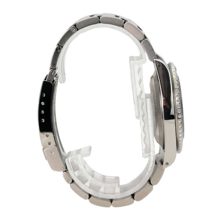 Rolex Submariner Date 16610 Edelstahlarmband und Gehäuse von der Seite