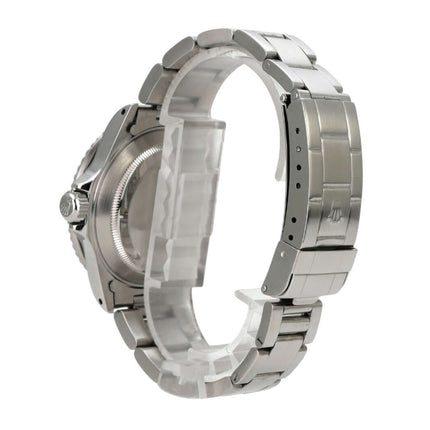 Rolex Submariner Date 16610 Edelstahl Armband und Gehäuseansicht von der Seite