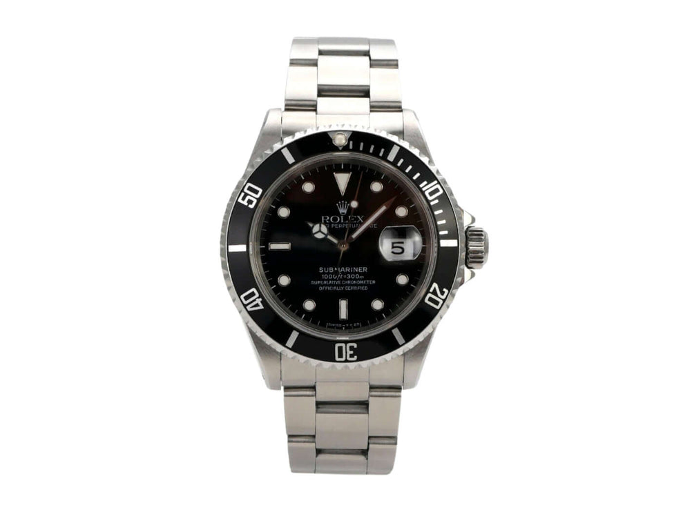 Rolex Submariner Date 16610 mit Edelstahlgehäuse und schwarzem Zifferblatt, drehbare Lünette und Oyster Armband.