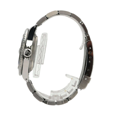 Rolex Submariner Date 16610, Edelstahlgehäuse, drehbare Lünette, Oyster Armband, seitliche Ansicht der Uhr