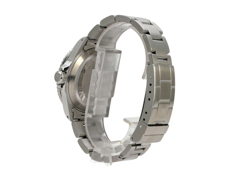 Seitenansicht der Rolex Submariner Date 16610 mit Edelstahlgehäuse und Oyster-Armband.