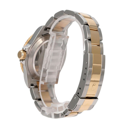 Rolex Submariner Date 16613 Edelstahl Gold Blau, seitliche Ansicht des Armbands aus Edelstahl und 18 Karat Gelbgold.
