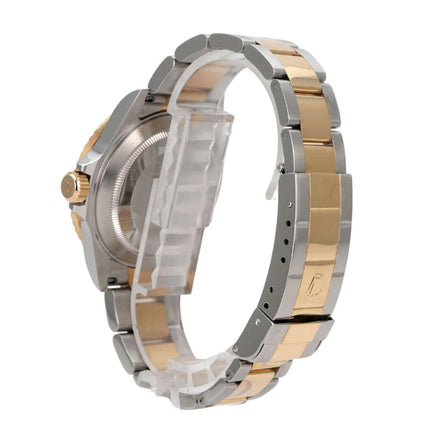 Rolex Submariner Date 16613 Edelstahl Gelbgold Schwarz Armbandansicht, Edelstahl und 18 Karat Gelbgold Kombination.