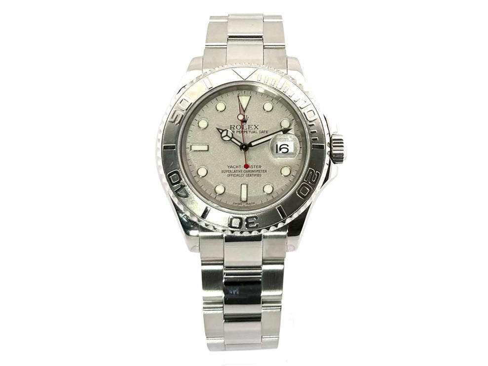Rolex Yacht-Master 40 Edelstahl Platin 16622 mit 40 mm Gehäuse, Platin Zifferblatt und Oyster Armband aus poliertem und satiniertem Edelstahl.