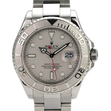 Rolex Yacht-Master 40 Edelstahl Platin 16622 mit poliertem Gehäuse und Zifferblatt in Platin, rotem Sekundenzeiger.