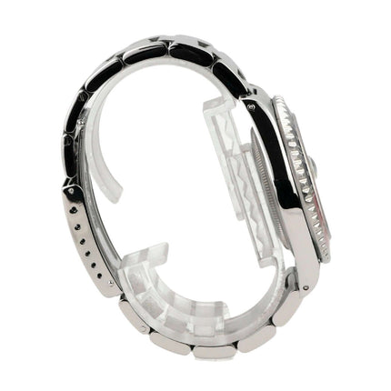 Rolex GMT-Master 16700 seitliche Ansicht des Edelstahlarmbands und Gehäuse.