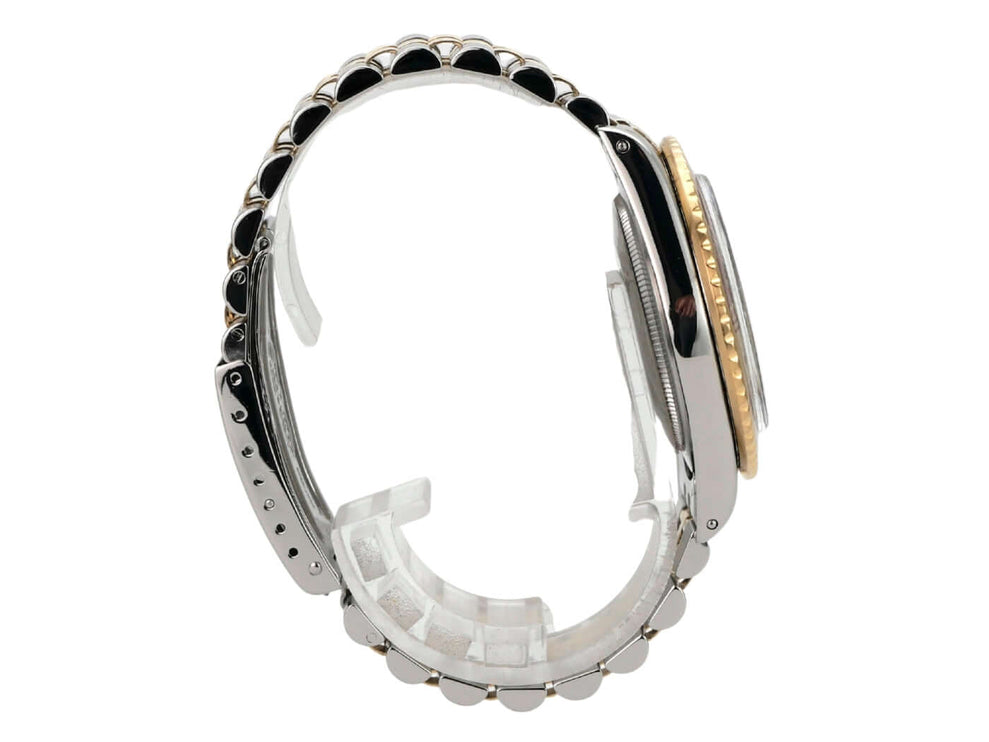 Rolex GMT-Master Ref. 1675/3 Nipple Dial seitliche Ansicht mit Edelstahl- und Gelbgold-Band.