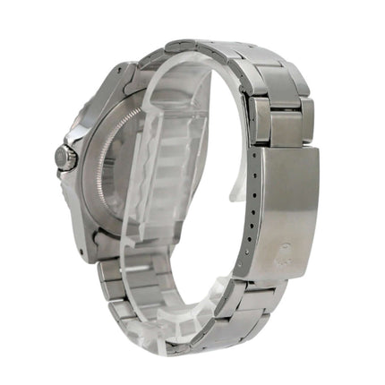 Rolex GMT Master Pepsi Ref. 1675 seitliche Ansicht des Edelstahlgehäuses und Armbands