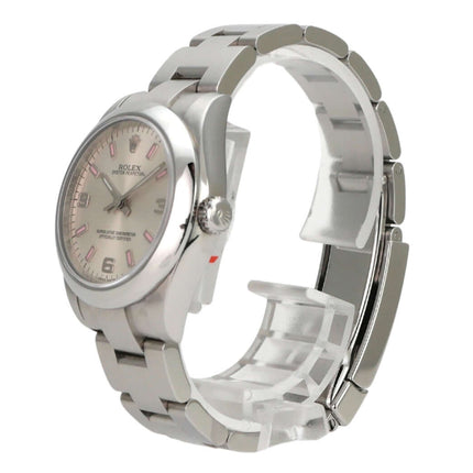 Rolex Oyster Perpetual 31 Ref. 177200 Silber Uhr mit silbernem Zifferblatt und Edelstahlarmband.