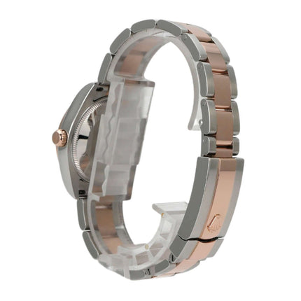 Detailaufnahme des Rolex Datejust 31 Ref. 178271 mit poliertem Edelstahl- und Everose-Gold-Armband.