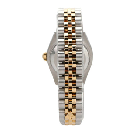 Seitenansicht der Rolex Datejust 26, Edelstahl und Gelbgold Armband mit Faltschließe, elegantes Design.