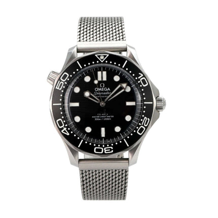 OMEGA Seamaster Diver 300M Master Chronometer 210.30.42.20.01.010 mit schwarzem Zifferblatt und Edelstahlarmband