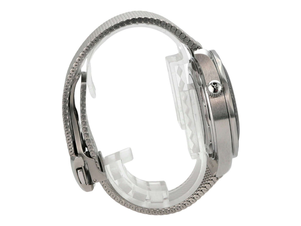 OMEGA Seamaster Diver 300 M Master Chronometer 210.30.42.20.01.010 seitliche Ansicht mit Milanaise-Armband