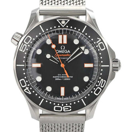 OMEGA Seamaster Diver 300M Master Chronometer 210.30.42.20.01.018 Uhr mit Milanaise-Armband und schwarzem Zifferblatt