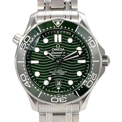 OMEGA Seamaster Diver 300M Master Chronometer 210.30.42.20.10.001 mit grünem Zifferblatt und Edelstahlband