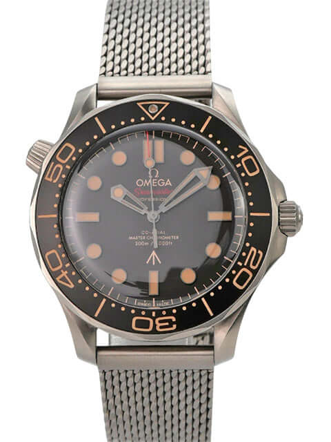 OMEGA Seamaster Diver 300M 007 Edition 210.92.42.20.01.001 mit schwarzem Zifferblatt und Titanband
