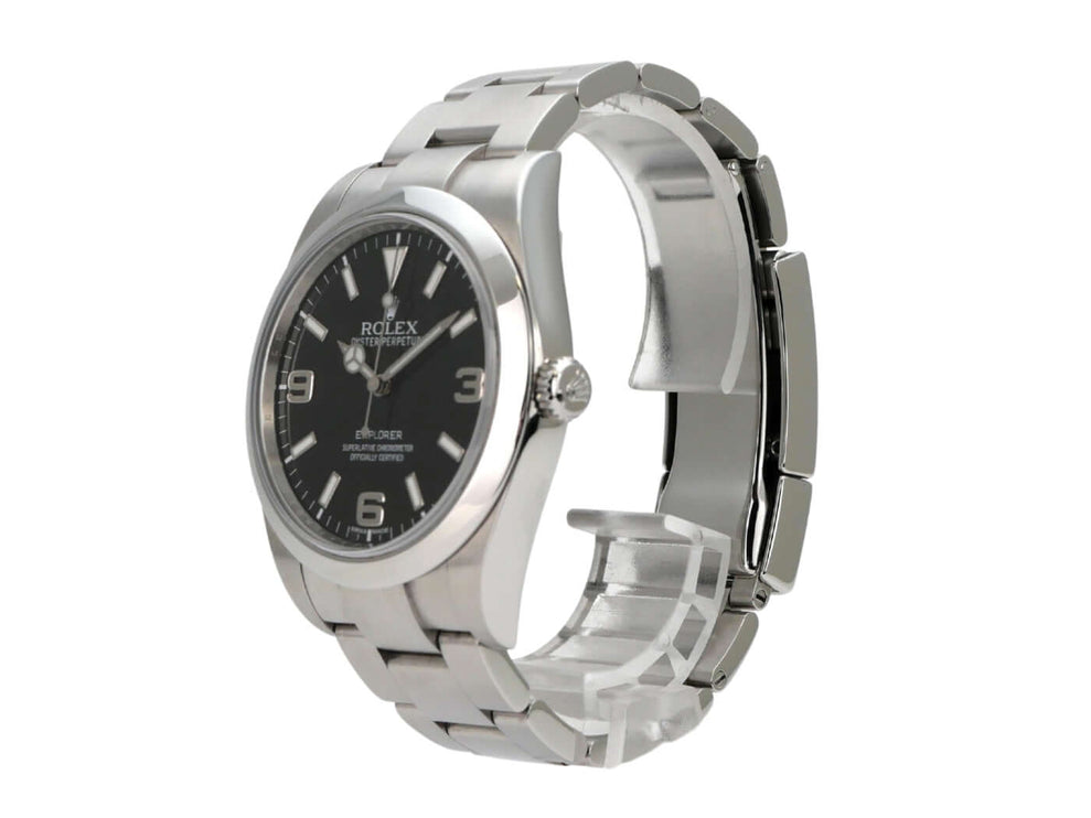 Rolex Explorer I Edelstahl 214270 Uhr mit schwarzem Zifferblatt und Edelstahlband seitlich betrachtet.