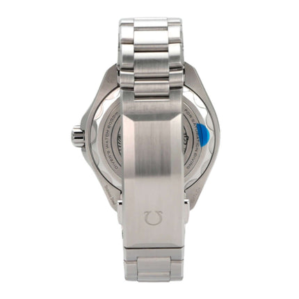 Omega Seamaster Planet Ocean 6000M Ultra Deep, Edelstahl-Gehäuse mit O-Megasteel-Band, Rückansicht des Uhrenarmbands.