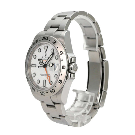 Rolex Explorer II 42 Edelstahl 216570 weiß mit silbernem Armband und weißem Zifferblatt