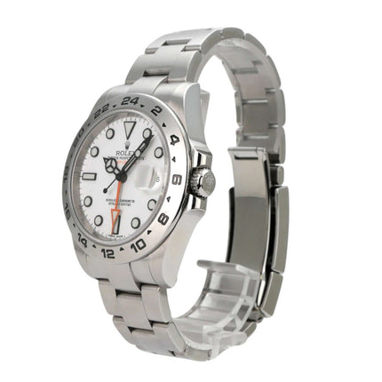 Rolex Explorer II 42 Edelstahl 216570 weiß mit poliertem und satiniertem Gehäuse und weißem Zifferblatt.