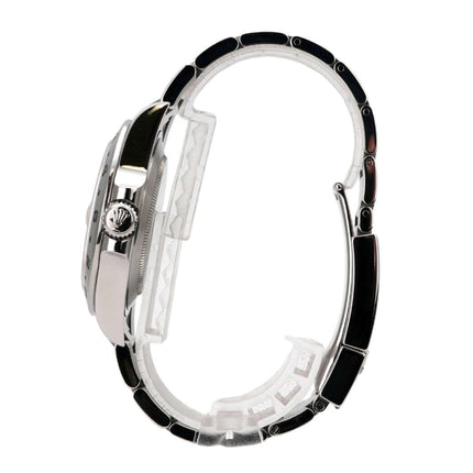 Rolex Explorer II 42 Edelstahl 216570 weiß - Seitenansicht der Uhr mit Edelstahl- und schwarzen Gliedern.