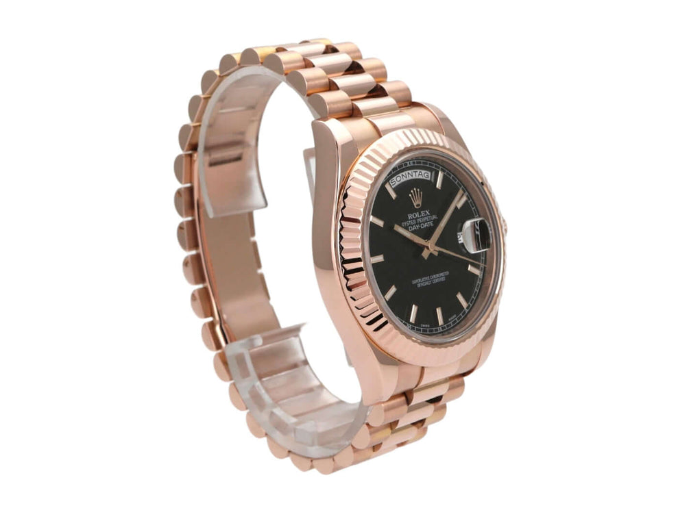 Rolex Day-Date II 218235 in Everose-Gold mit schwarzem Zifferblatt und Präsident Armband.