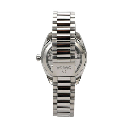 Omega Seamaster Aqua Terra Master Chronometer 220.10.41.21.01.002 Rückansicht mit Edelstahlband.