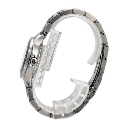 Omega Seamaster 300M Quarz 222.48.000 seitliche Ansicht mit Edelstahlgehaeuse und Armband