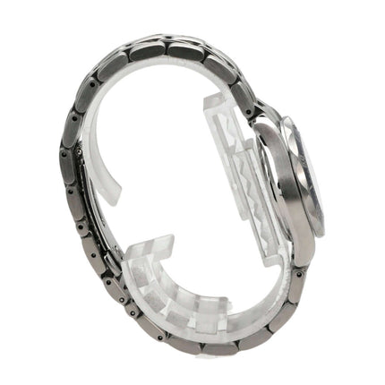 Detailansicht des Omega Seamaster 300M Quarz 222.48.000 Armbandes aus Edelstahl, seitlich.