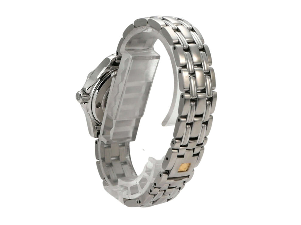 Omega Seamaster 300M Quarz 222.48.000 Edelstahlband poliert und satiniert, seitliche Ansicht der Uhr.