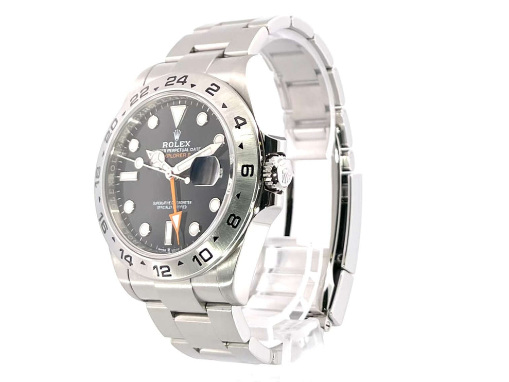 Rolex Explorer II 226570 Schwarz, Edelstahlgehäuse und Armband, 42 mm Durchmesser, schwarzes Zifferblatt mit Leuchtzeigern und Indizes, Automatikwerk.