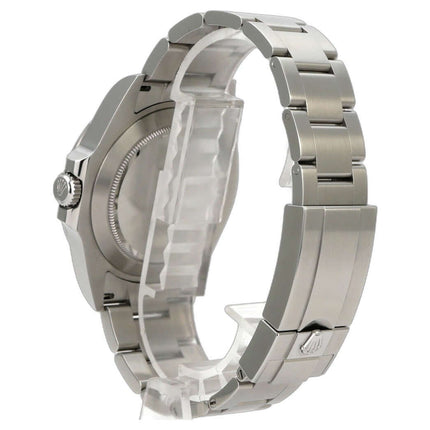 Rolex Explorer II 226570 Weiß - Edelstahlarmband und Gehäuse, elegante Rückansicht der Luxusuhr