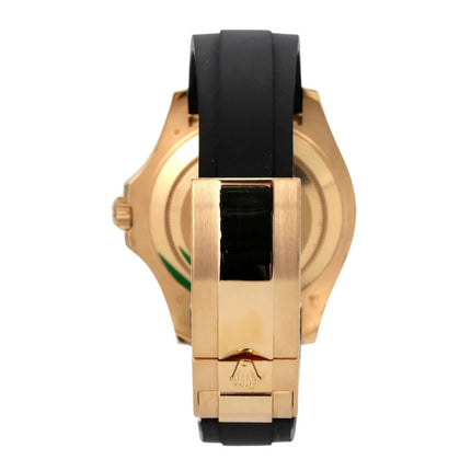 Rolex Yacht-Master 42 Gelbgold 226658 Rückansicht mit Oyster-Kautschukband und Sicherheitsfaltschließe