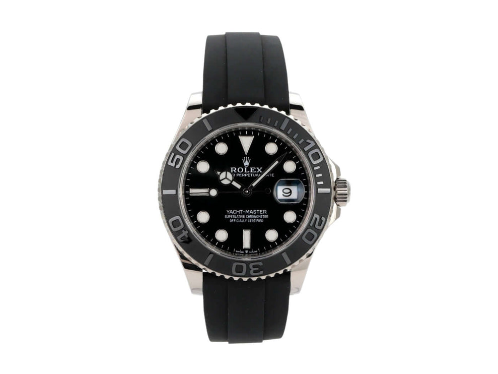 Rolex Yacht-Master 42 Weißgold Ref. 226659 mit schwarzem Zifferblatt und Oyster Kautschukband.