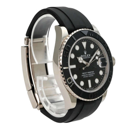 Rolex Yacht-Master 42 Weißgold 226659, schwarzes Zifferblatt, Oyster-Kautschukband, 18 kt Weißgold