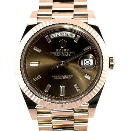 Rolex Day-Date 40 Everose-Gold Uhr Ref. 228235, schokoladenfarbenes Diamantzifferblatt, Präsident Armband, poliert und satiniert