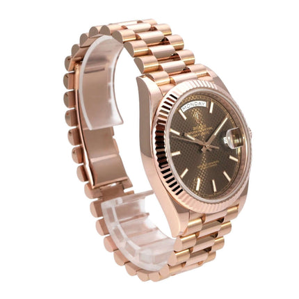 Rolex Day-Date 40 Everose-Gold 228235 Choco Index, 18 kt Everose-Gold Uhr mit Präsident-Armband und braunem Zifferblatt