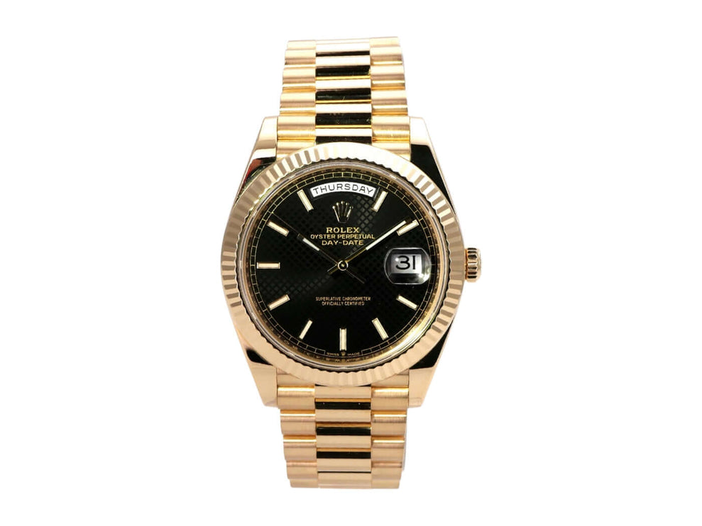 Rolex Day-Date 40 Gelbgold 228238 Schwarz mit schwarzem Zifferblatt und 18 kt Gelbgold Armband