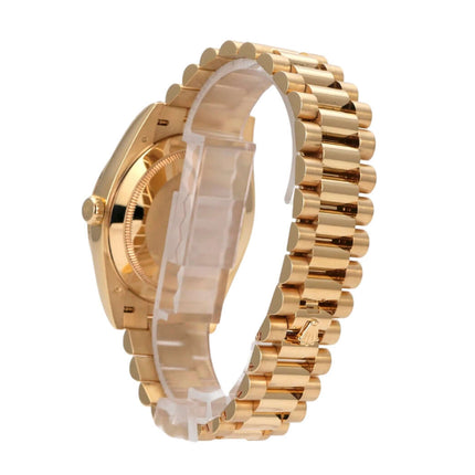 Rolex Day-Date 40 Gelbgold 228238 Silber Römisch seitliche Ansicht des Armbands und Gehäuses