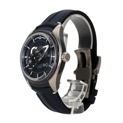 Ulysse Nardin Freak X Ti Blue 2303-270/03 Uhr mit titanisiertem Gehäuse und blauem Zifferblatt.