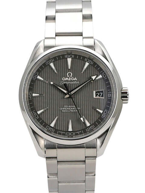 Omega Seamaster Aqua Terra 231.10.42.21.06.001 mit grauem Zifferblatt und Edelstahlarmband.