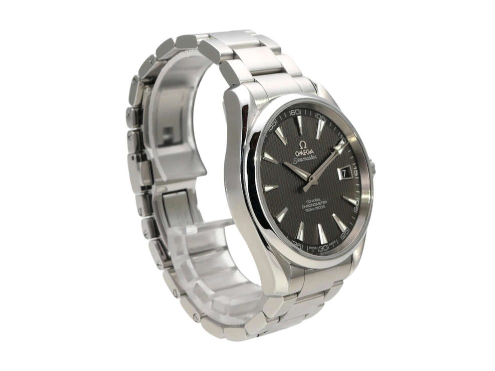 Omega Seamaster Aqua Terra 231.10.42.21.06.001 auf Edelstahlarmband mit Teak-grauem Zifferblatt.