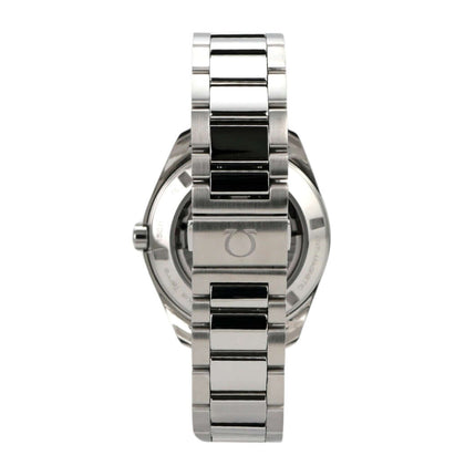 Omega Seamaster Aqua Terra Golf Master Co-Axial Uhr, Edelstahl Gehäuse und Band, seitliche Ansicht.
